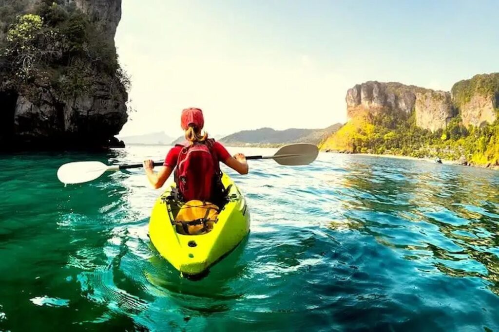 <strong>What Fun Activities You Can Do While Kayaking?</strong>